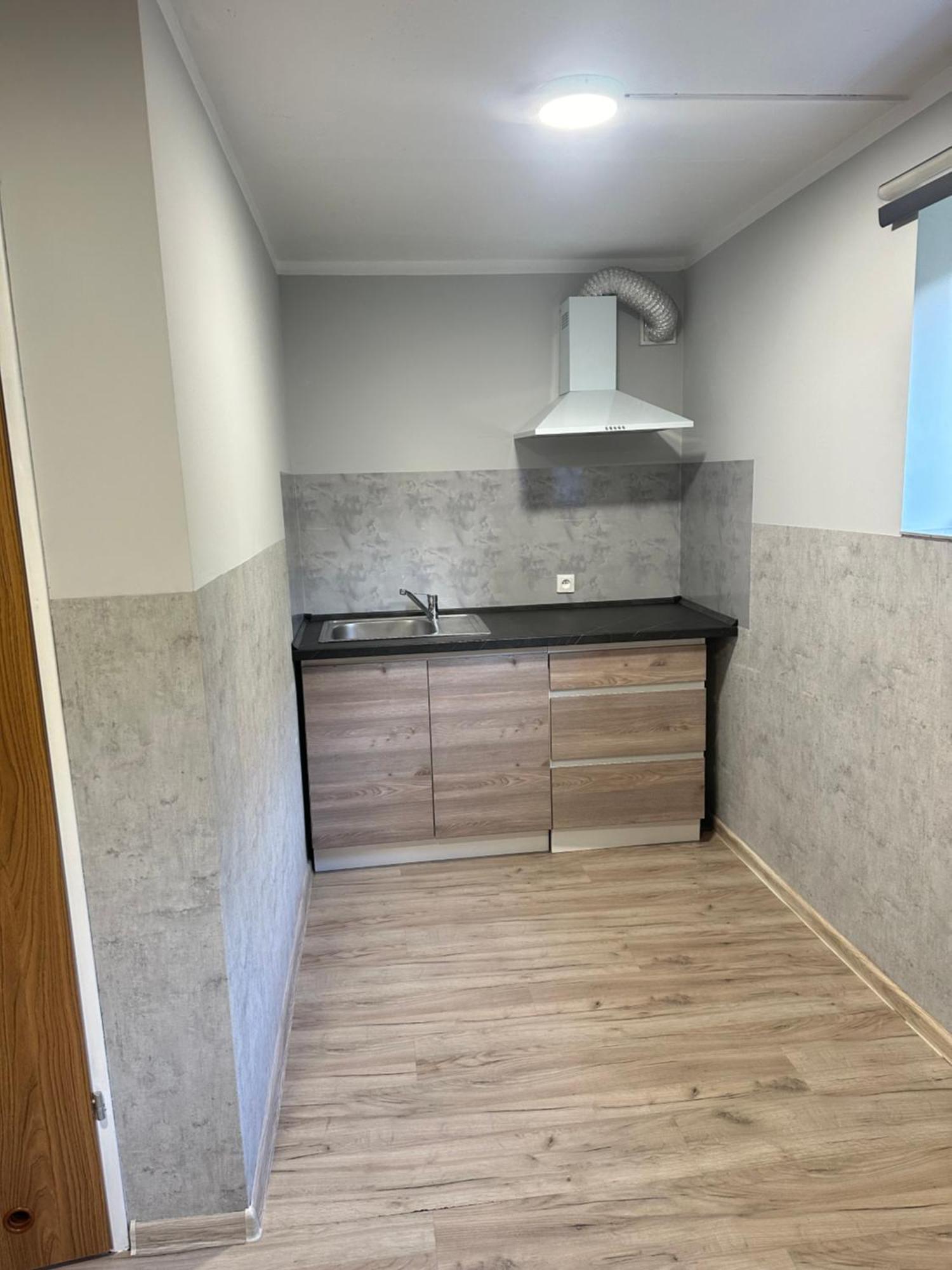 Hgs Home Noclegi Pracownicze Parking , Lazienki Гожов Велкополски Екстериор снимка